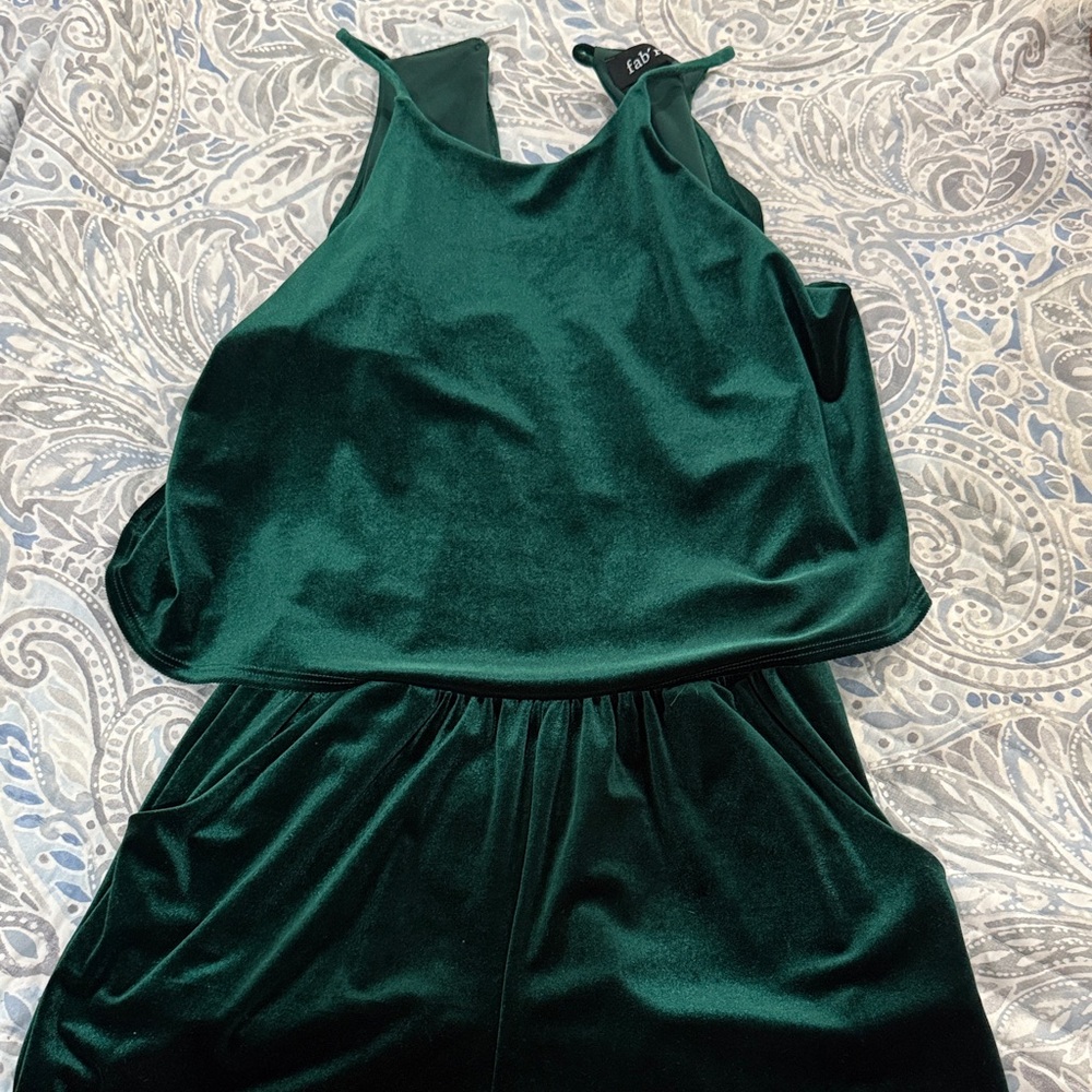 fab'rik Dark Green Velvet Pajama Set